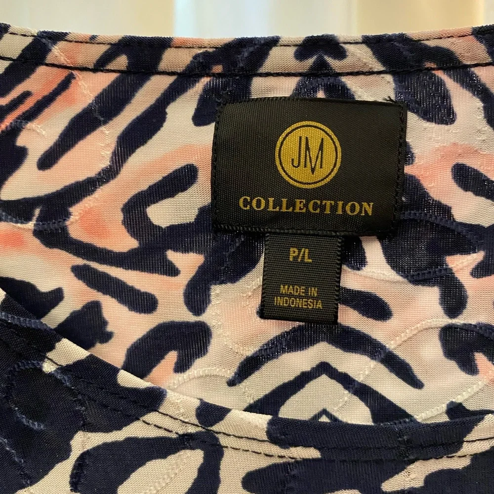 JM Collection Animal Print Blouse - Pink and Navy Blue Size PL - Picture 4 of 5